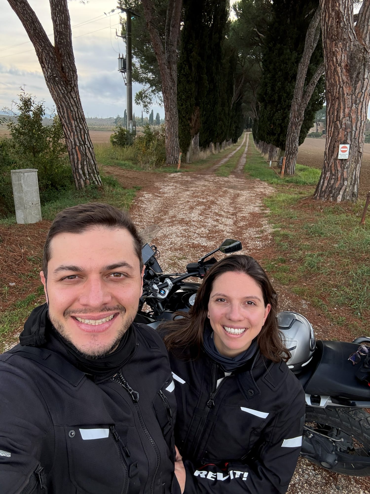 Pela Toscana, entre estradas de cipreste