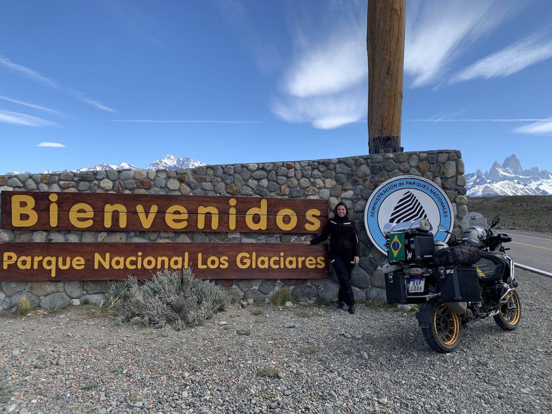 A moto na entrada do Parque Nacional Los Glaciares, antes de El Chaltén